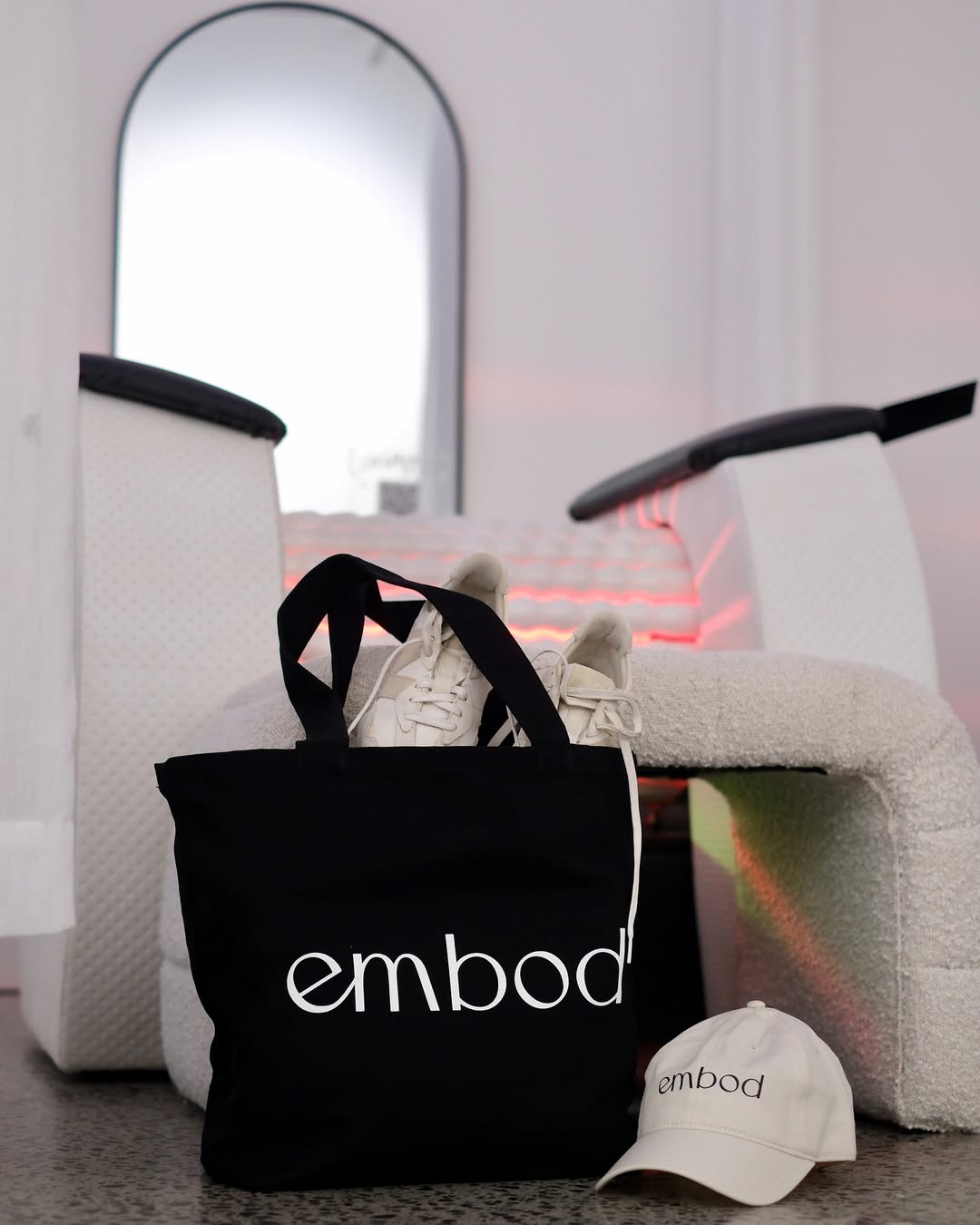Embod Light Woollongabba Community Perks – Ella & Jade Hair